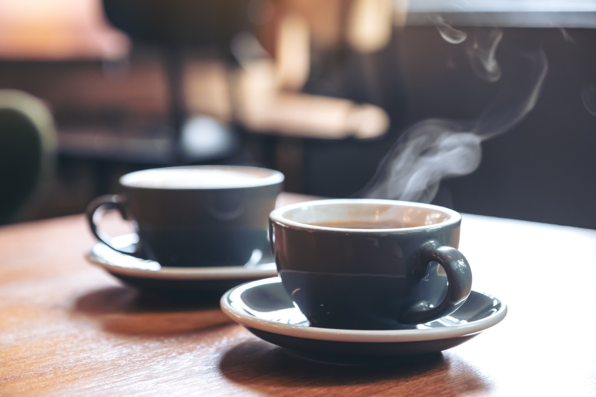 差し歯が変色する原因であるコーヒー